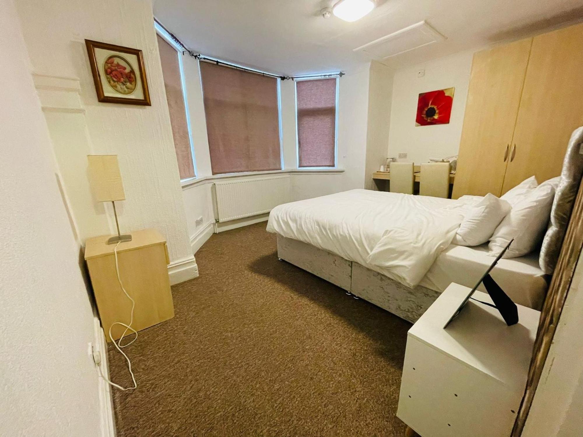 Star Hotel, South 레스터 외부 사진