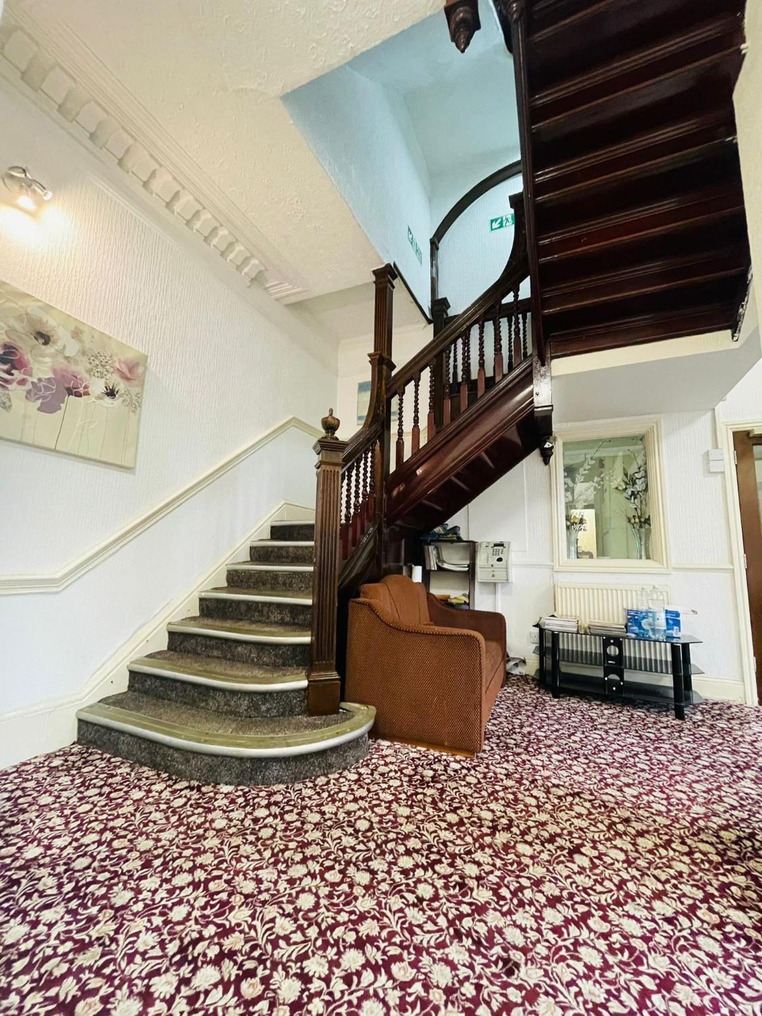 Star Hotel, South 레스터 외부 사진